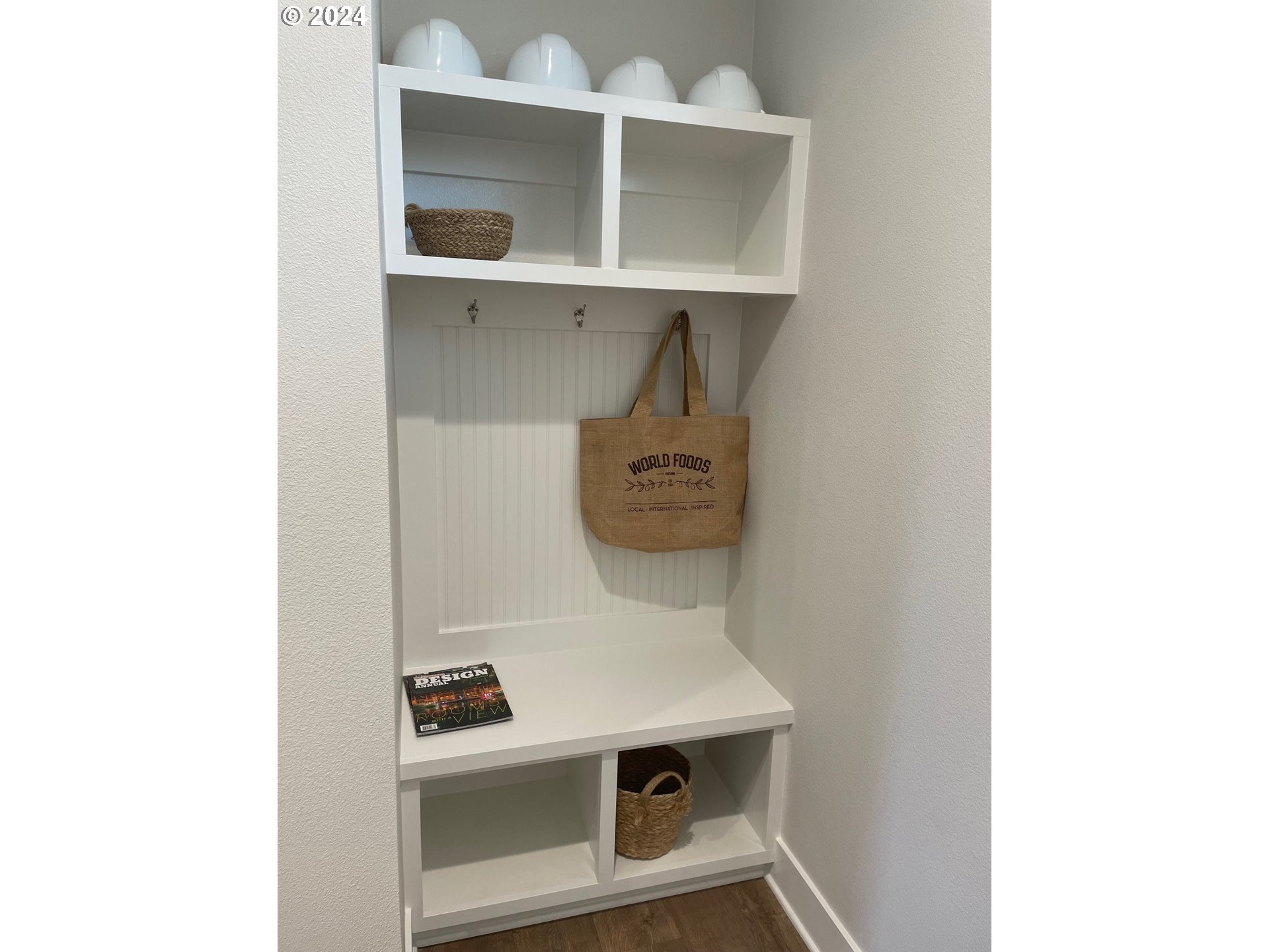 Sherwood, Oregon 97140, United States, 5 Bedrooms Bedrooms, ,3 BathroomsBathrooms,Residential,Active,17646