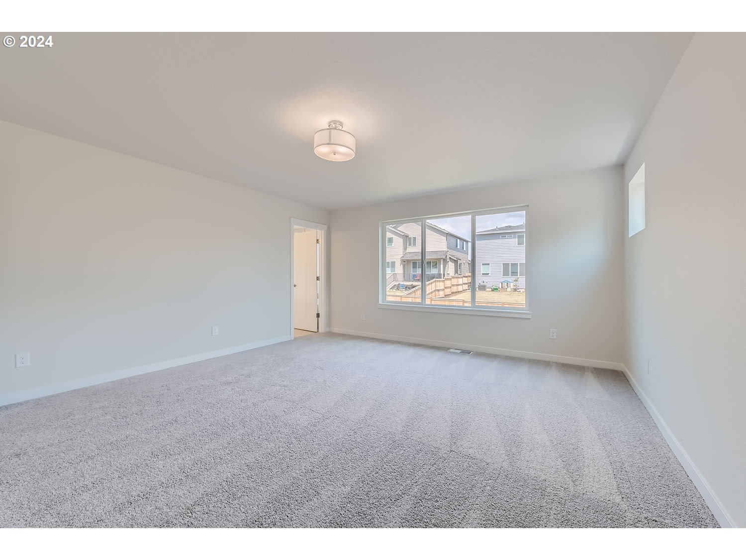 Sherwood, Oregon 97140, United States, 5 Bedrooms Bedrooms, ,3 BathroomsBathrooms,Residential,Active,17646