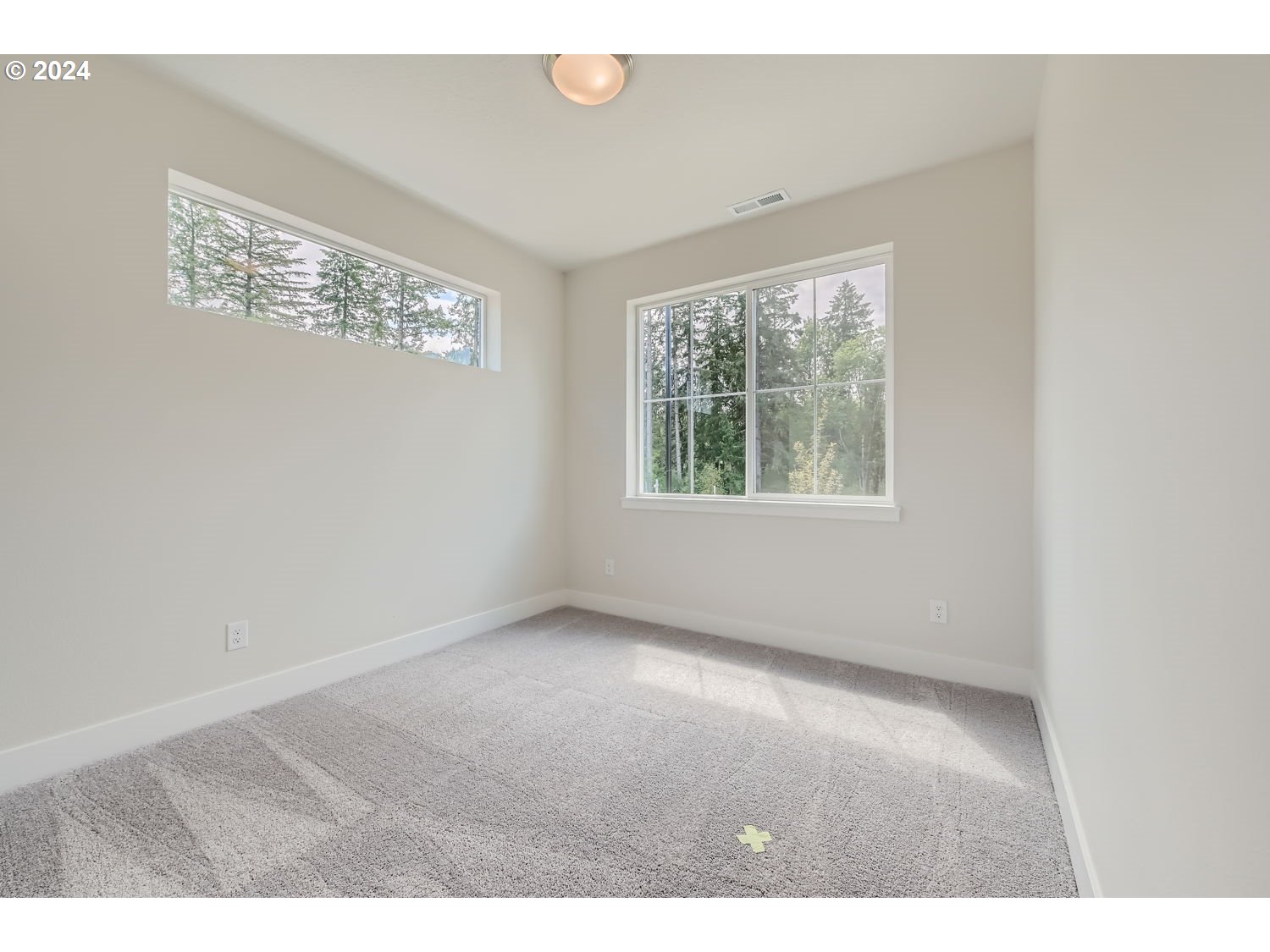 Sherwood, Oregon 97140, United States, 5 Bedrooms Bedrooms, ,3 BathroomsBathrooms,Residential,Active,17646