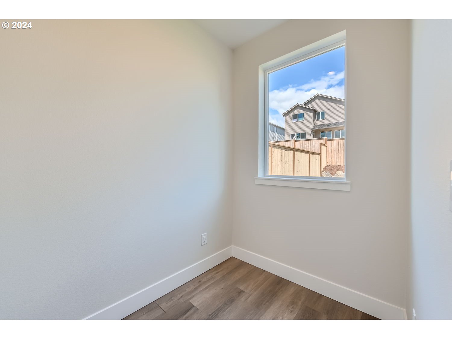 Sherwood, Oregon 97140, United States, 5 Bedrooms Bedrooms, ,3 BathroomsBathrooms,Residential,Active,17646