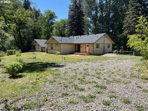 A home in Westfir