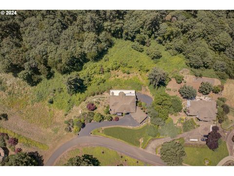 A home in Newberg