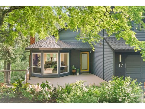 17 GROUSE TER Lake Oswego OR 97035