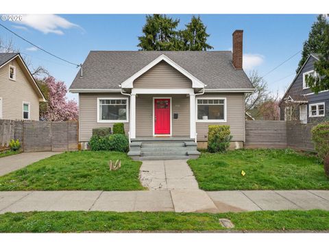 1915 NE JUNIOR ST Portland OR 97211