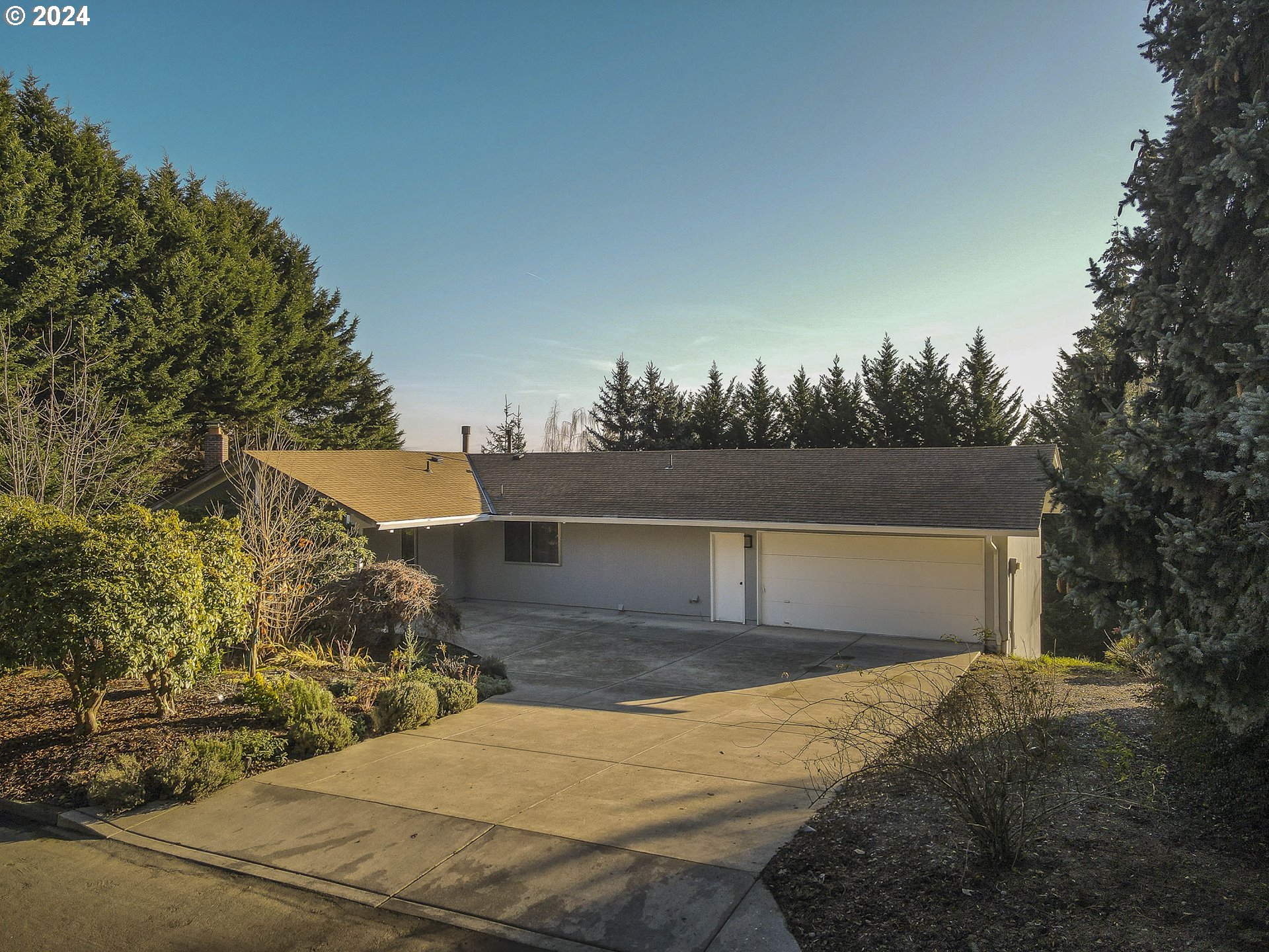 10400 SW HOODVIEW DR