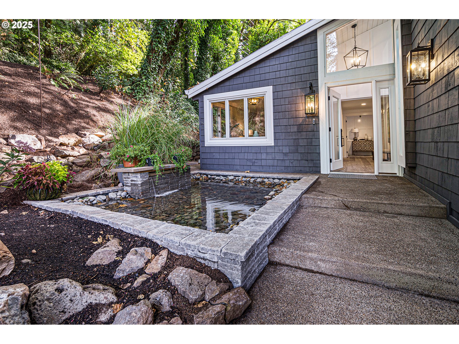 3220 Southshore BLVD