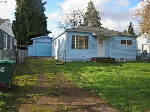 1704 Norris RD Vancouver WA 98661