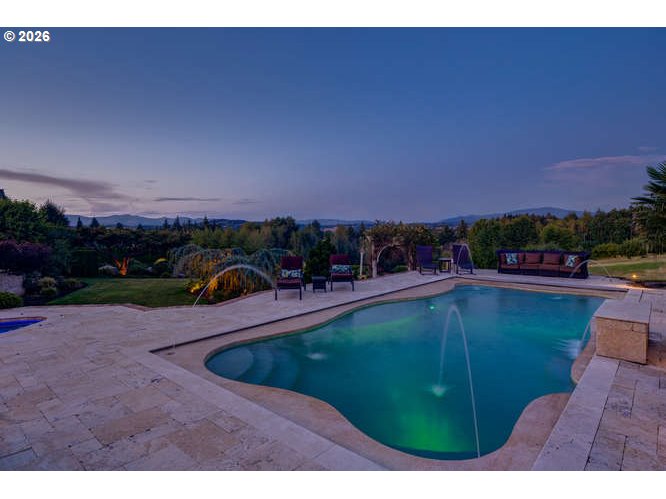 600 SE ARROW CREEK LN