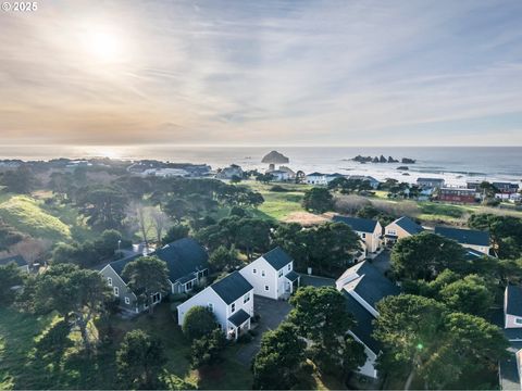 1499 Ginkgo CT Bandon OR 97411