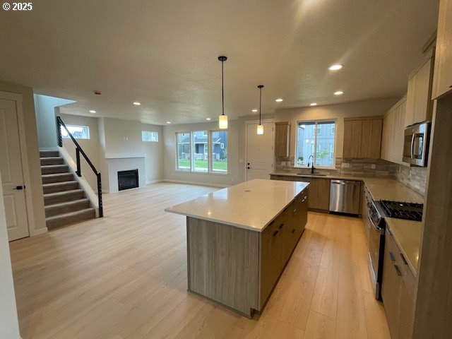 8230 SE ORION LN SE