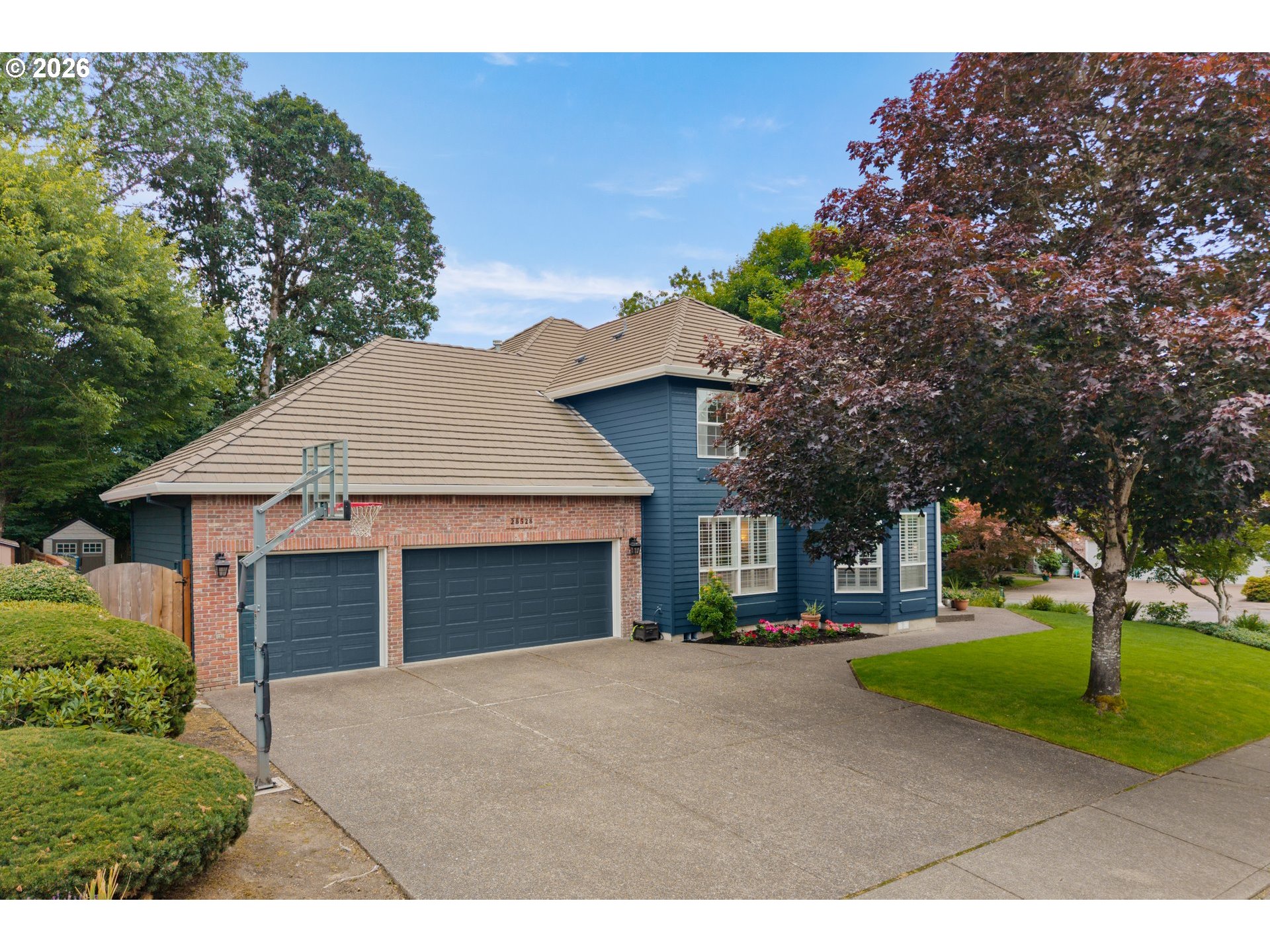 28528 SW CASCADE LOOP