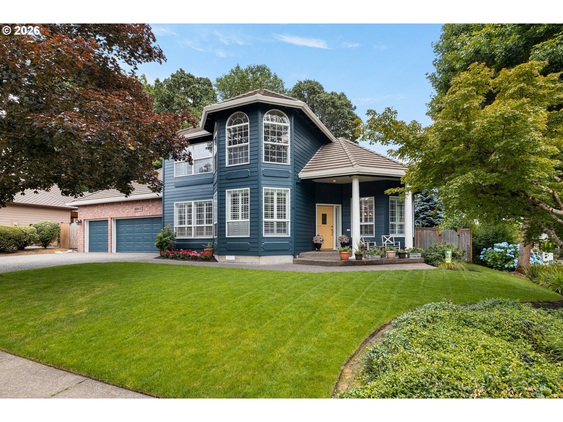28528 SW CASCADE LOOP