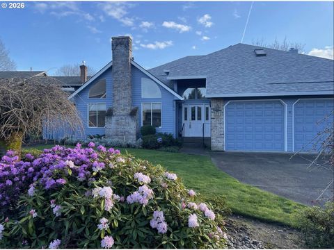 325 N PEACOCK CT Newberg OR 97132