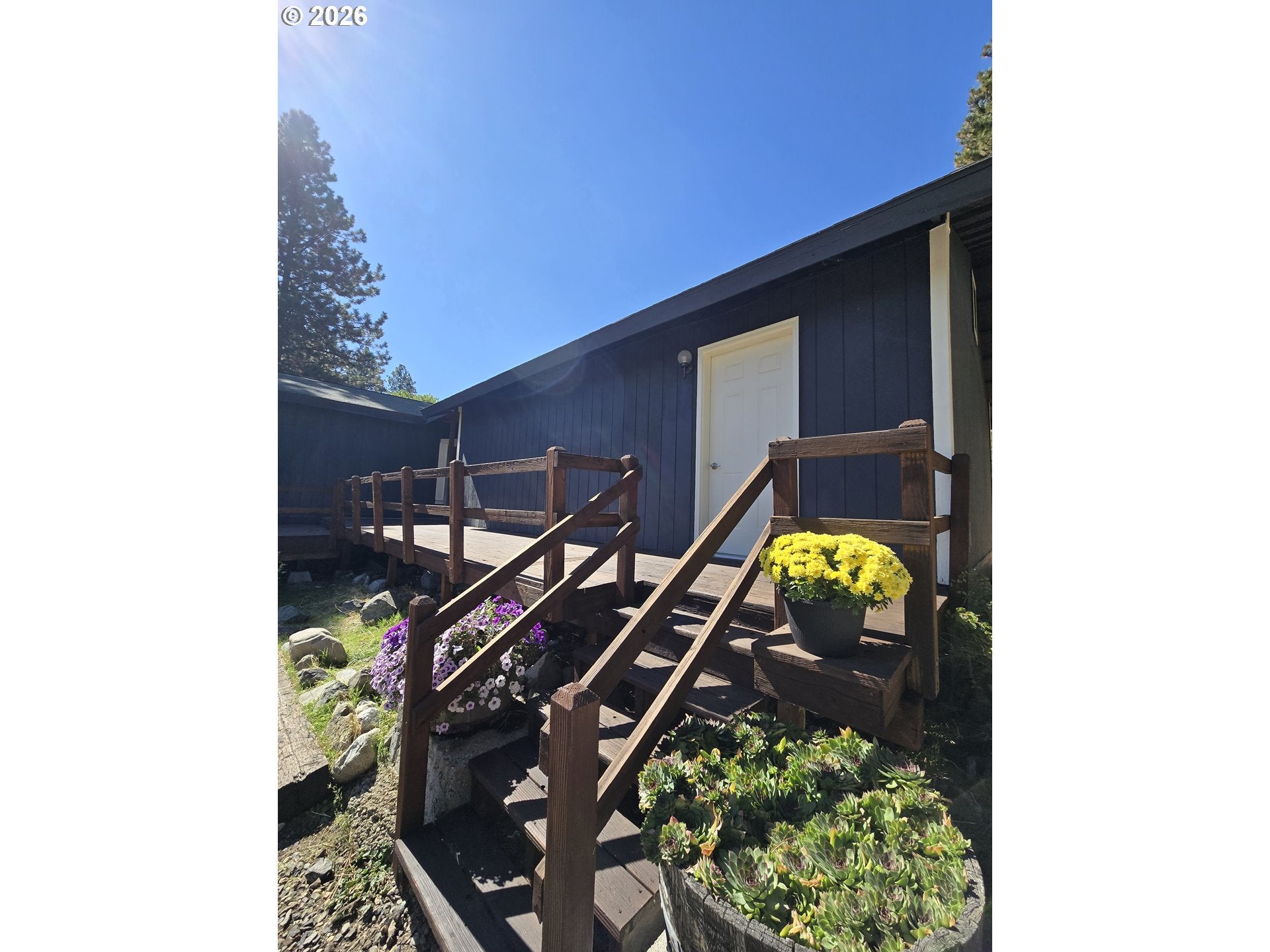 14266 PINE CREEK LN