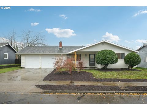 Photo of 3915 N Kiska St, Portland, OR 97217 (MLS # 185642887)
