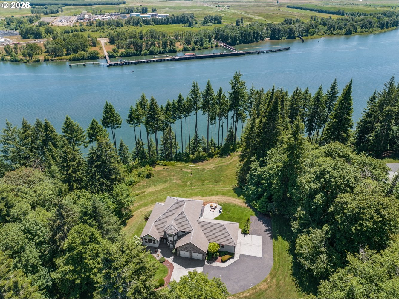 233 EAGLE CREST DR
