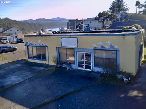 311 6TH ST Port Orford OR 97465