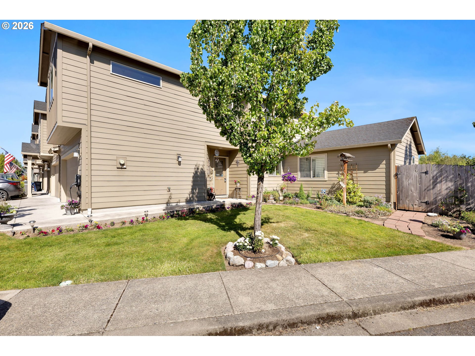 101 NE 14TH ST