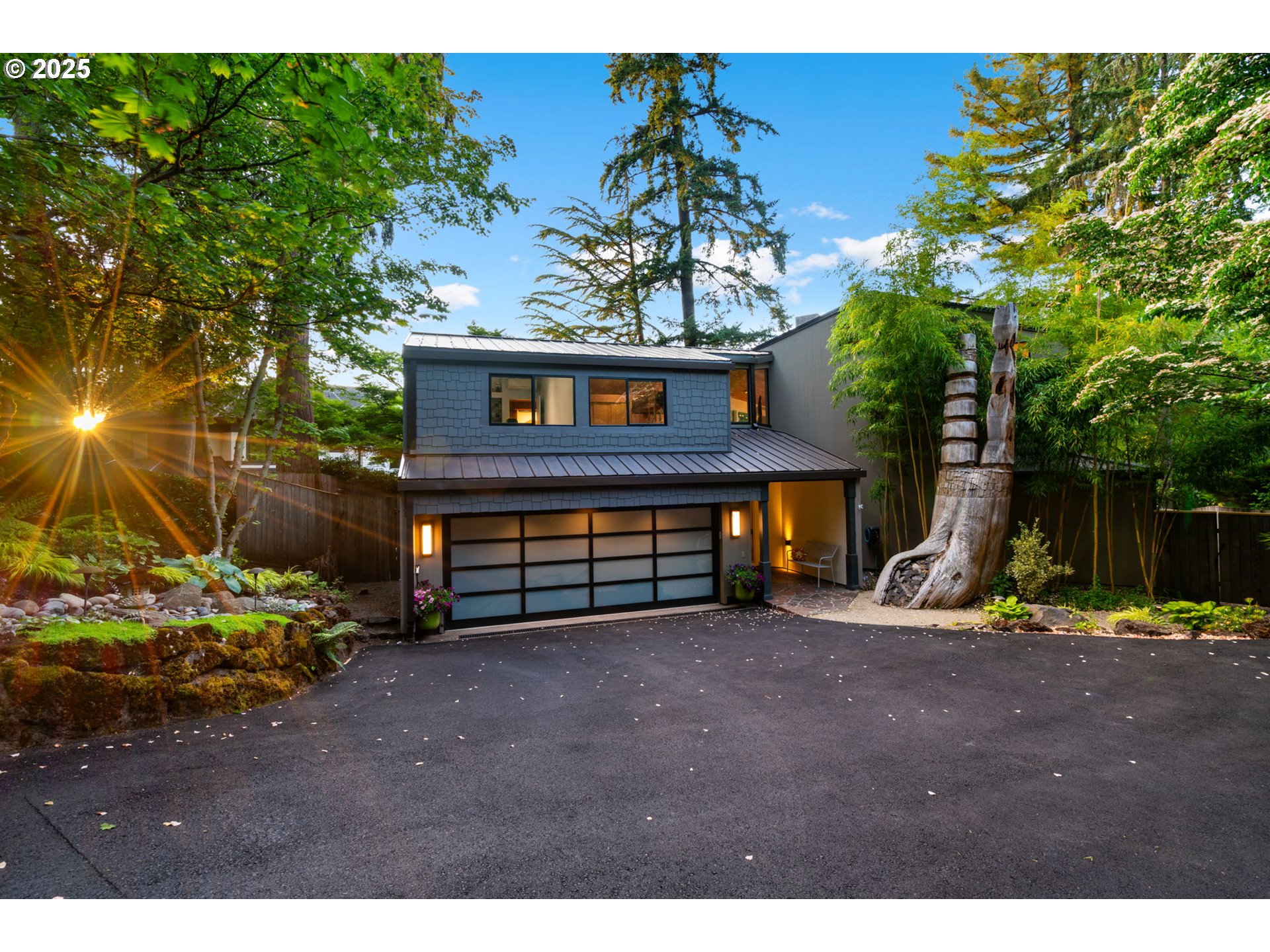 1115 LAKE FRONT RD