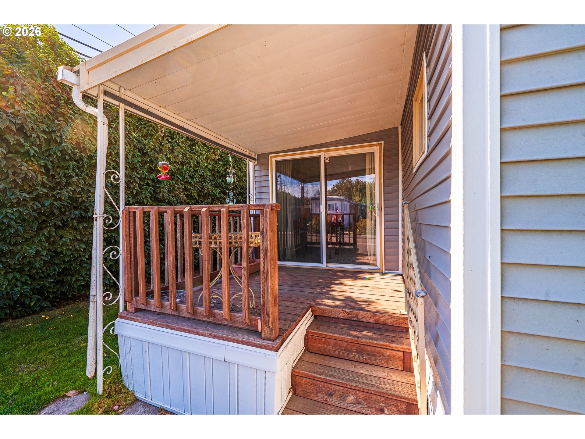 501 DIVISION AVE 28