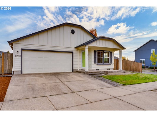1942 ADELMAN LOOP, EUGENE, OR 97402 - Image a11cfbd879a7d540cd08ac610ff6f76e/3121196065