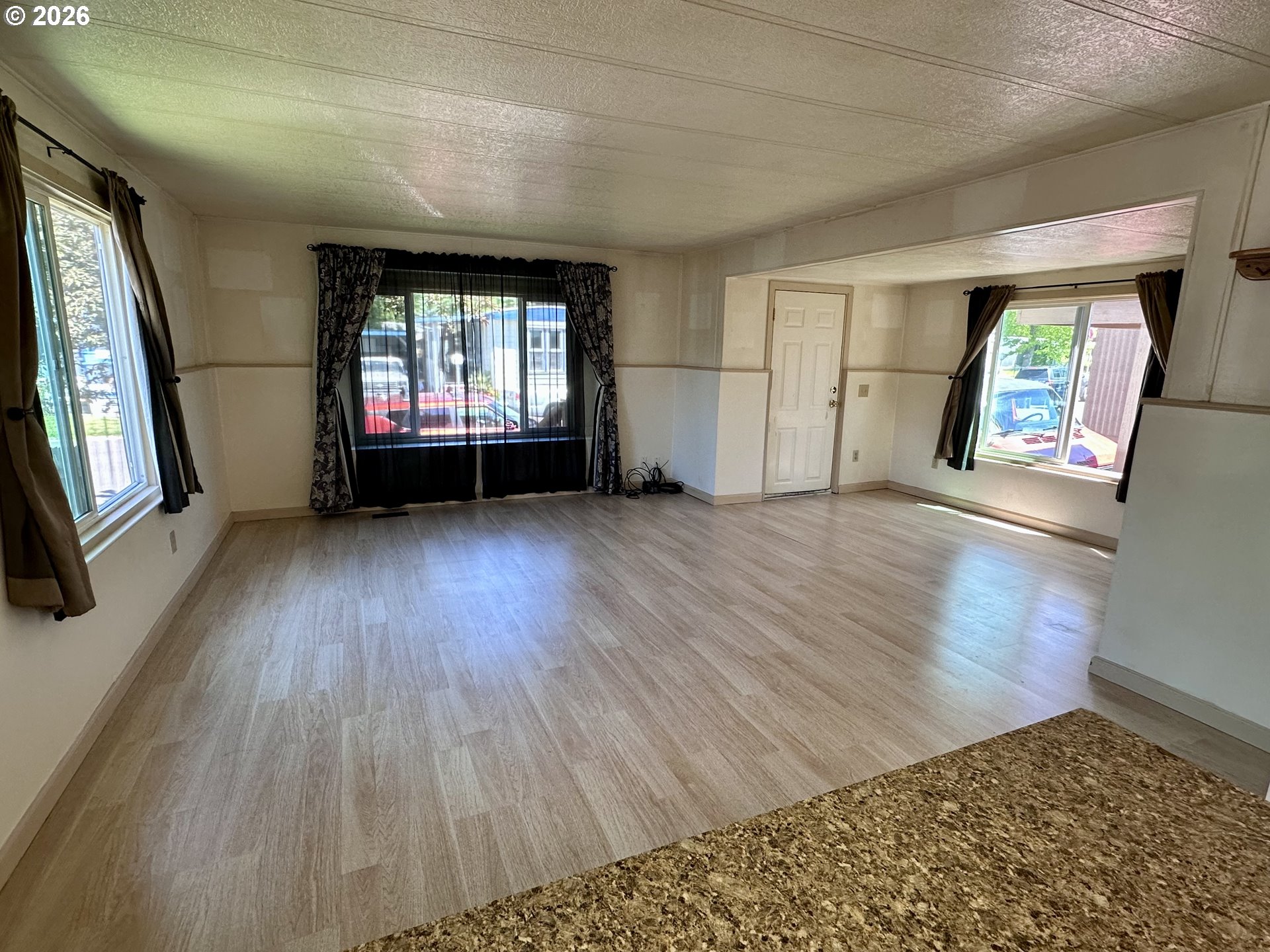 555 N DANEBO AVE 72