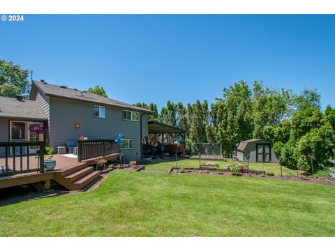 A home in Troutdale