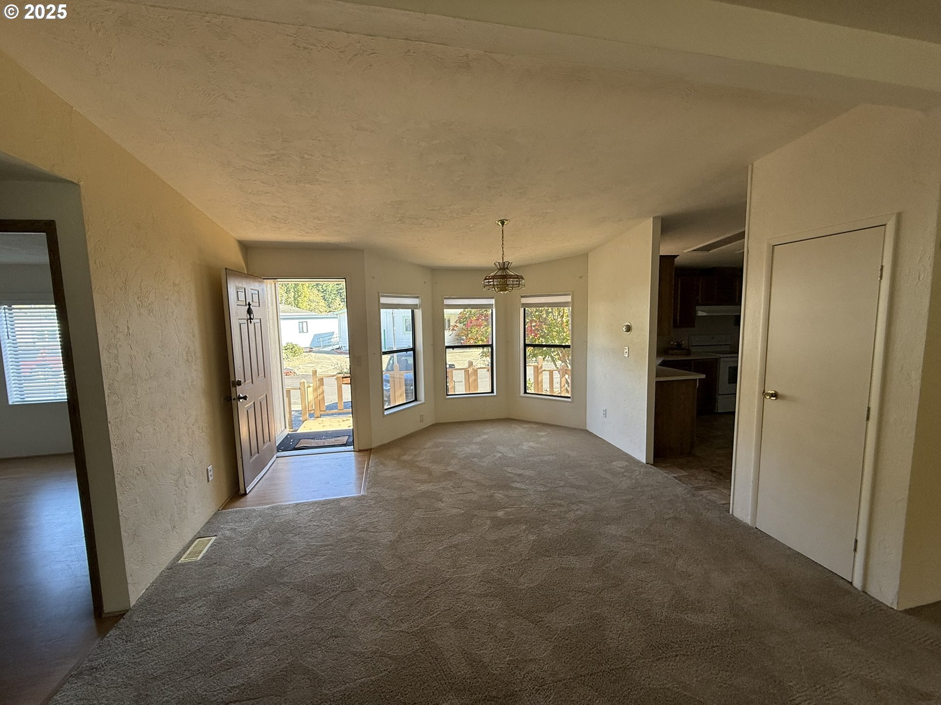 100 RIVER BEND RD 25