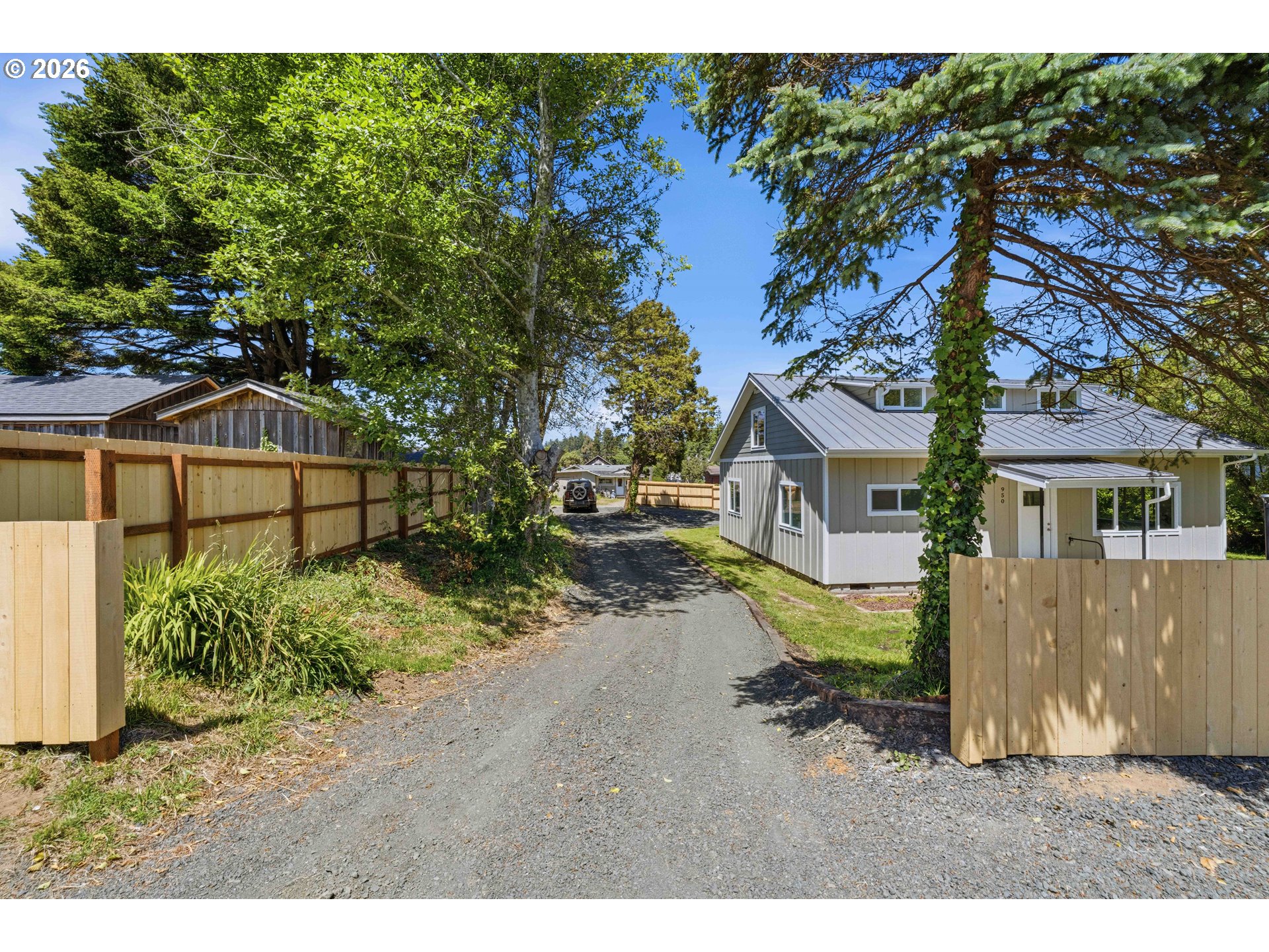 950 Exchange ST