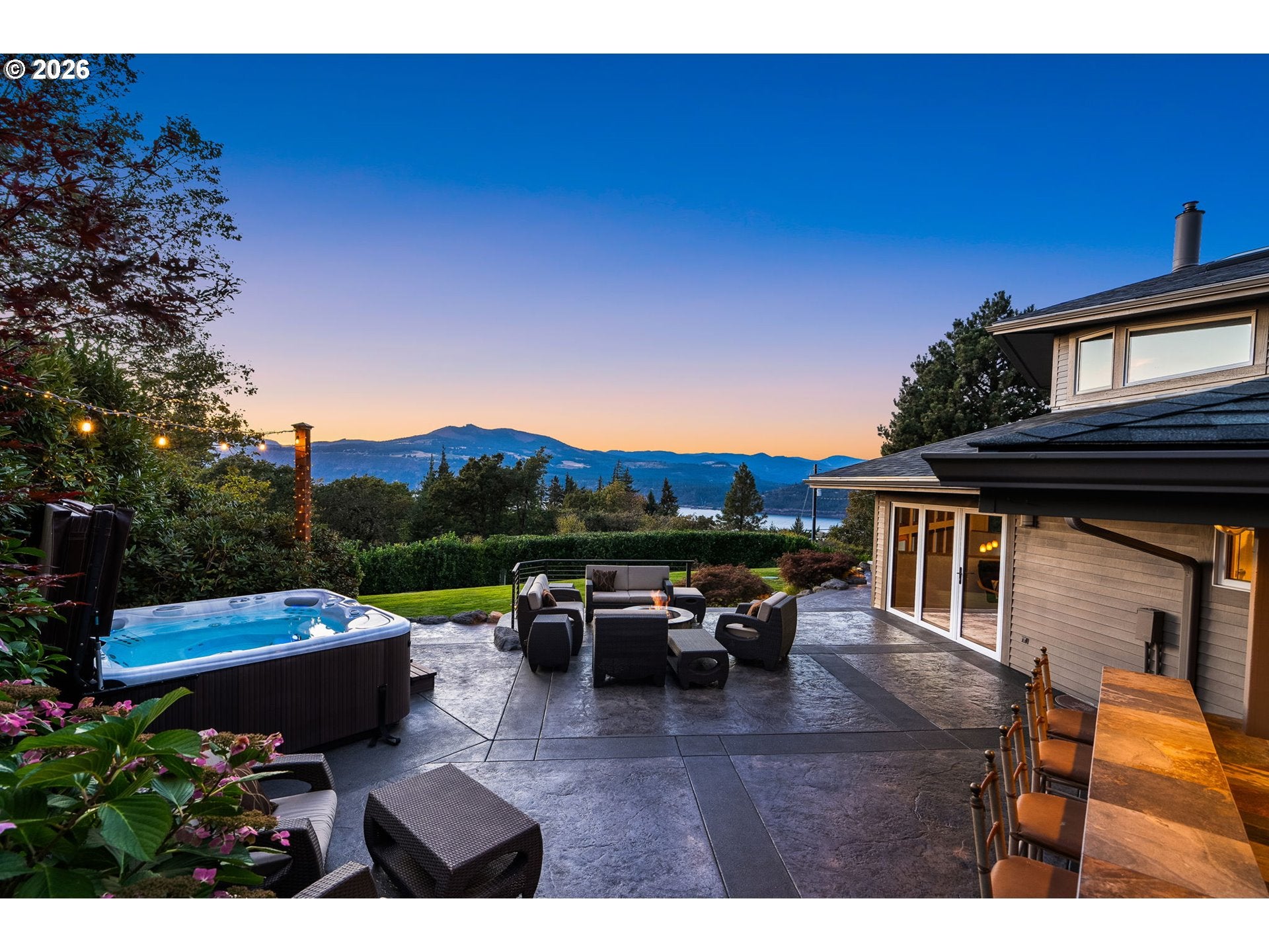 2595 Upper Highline DR