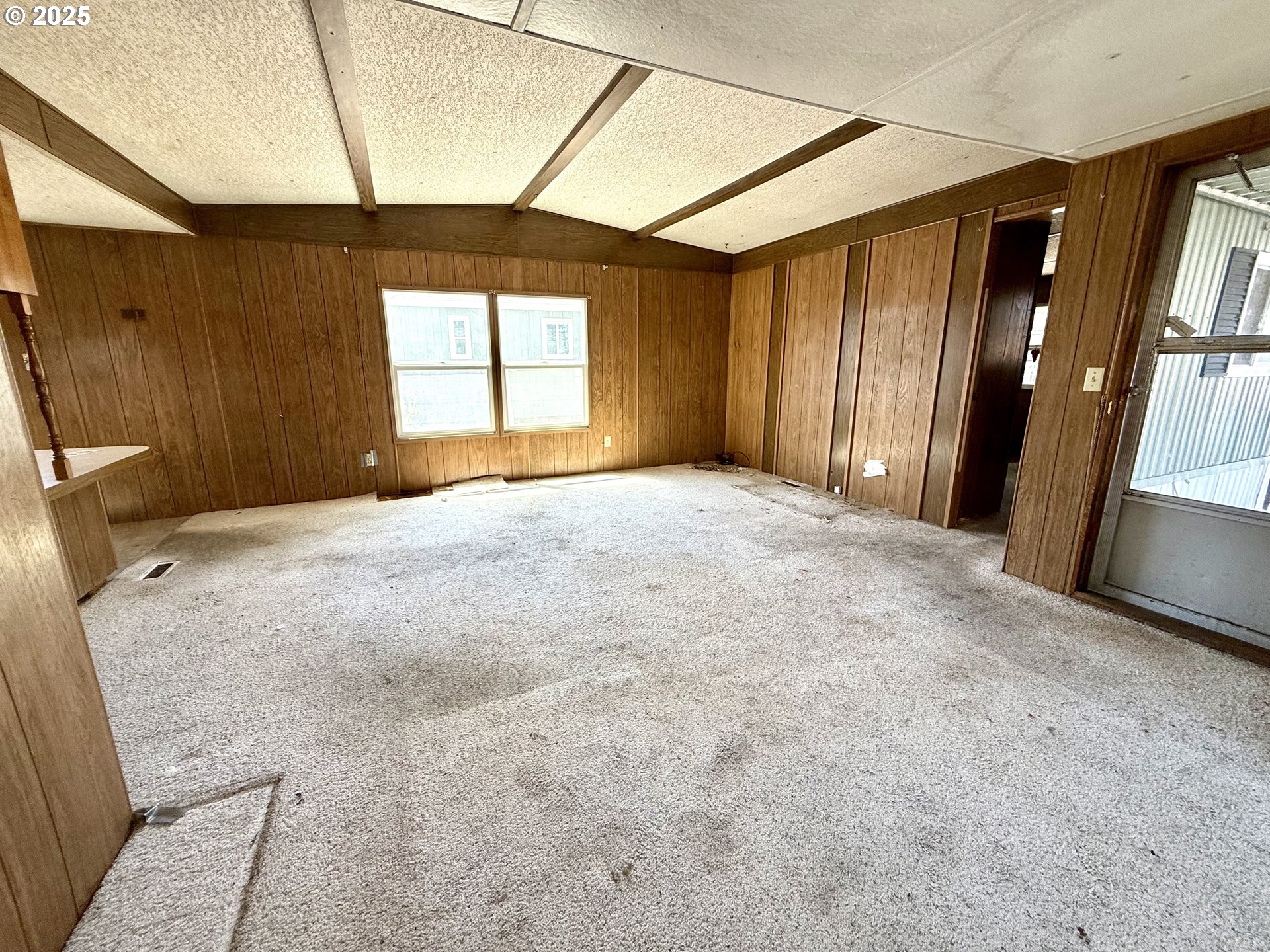 1475 GREEN ACRES RD 99
