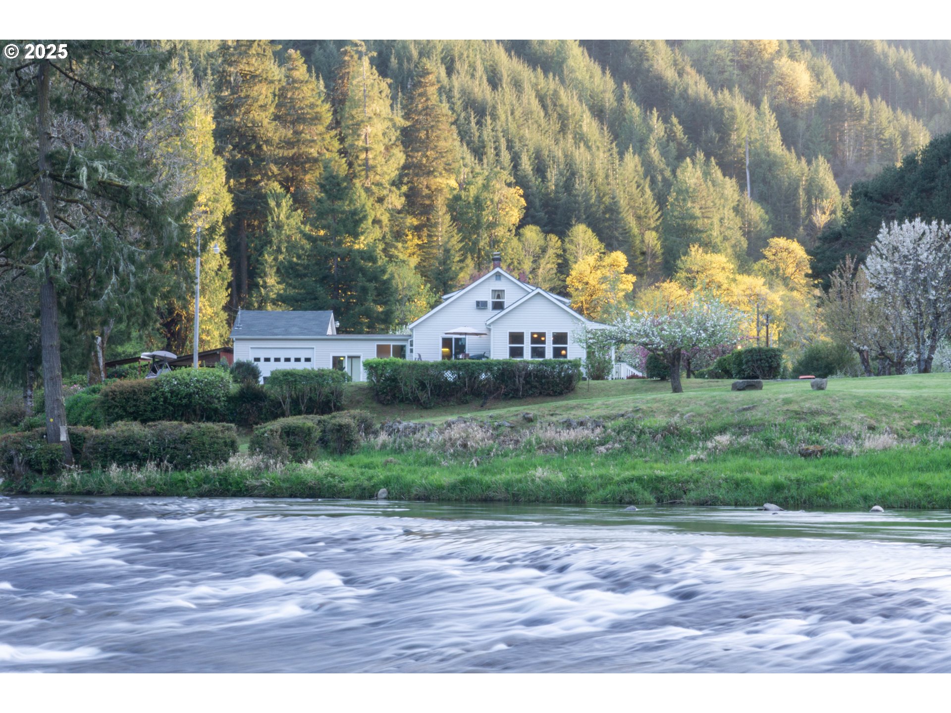 27277 LOWER SMITH RIVER RD