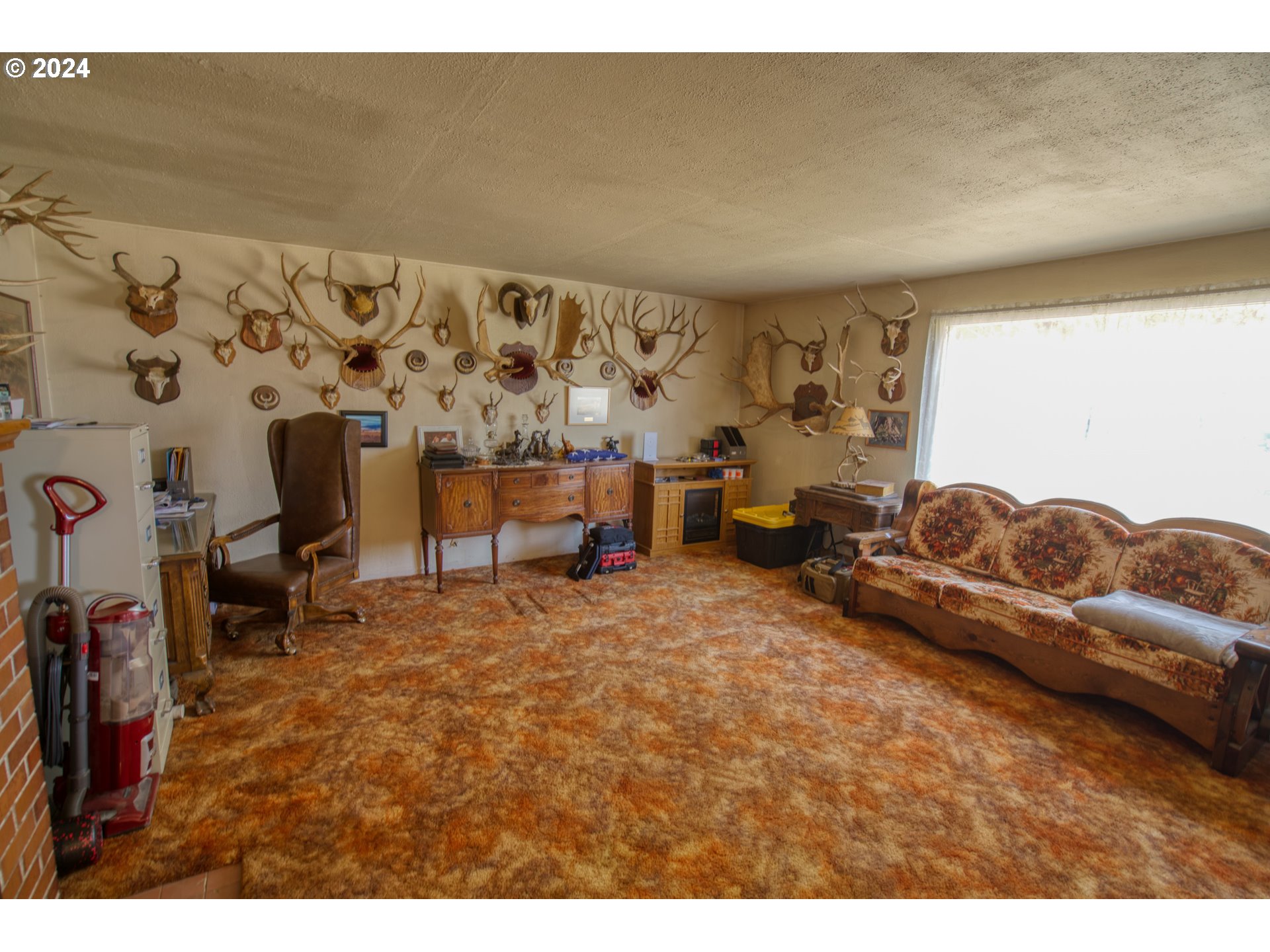 290 Holter RD