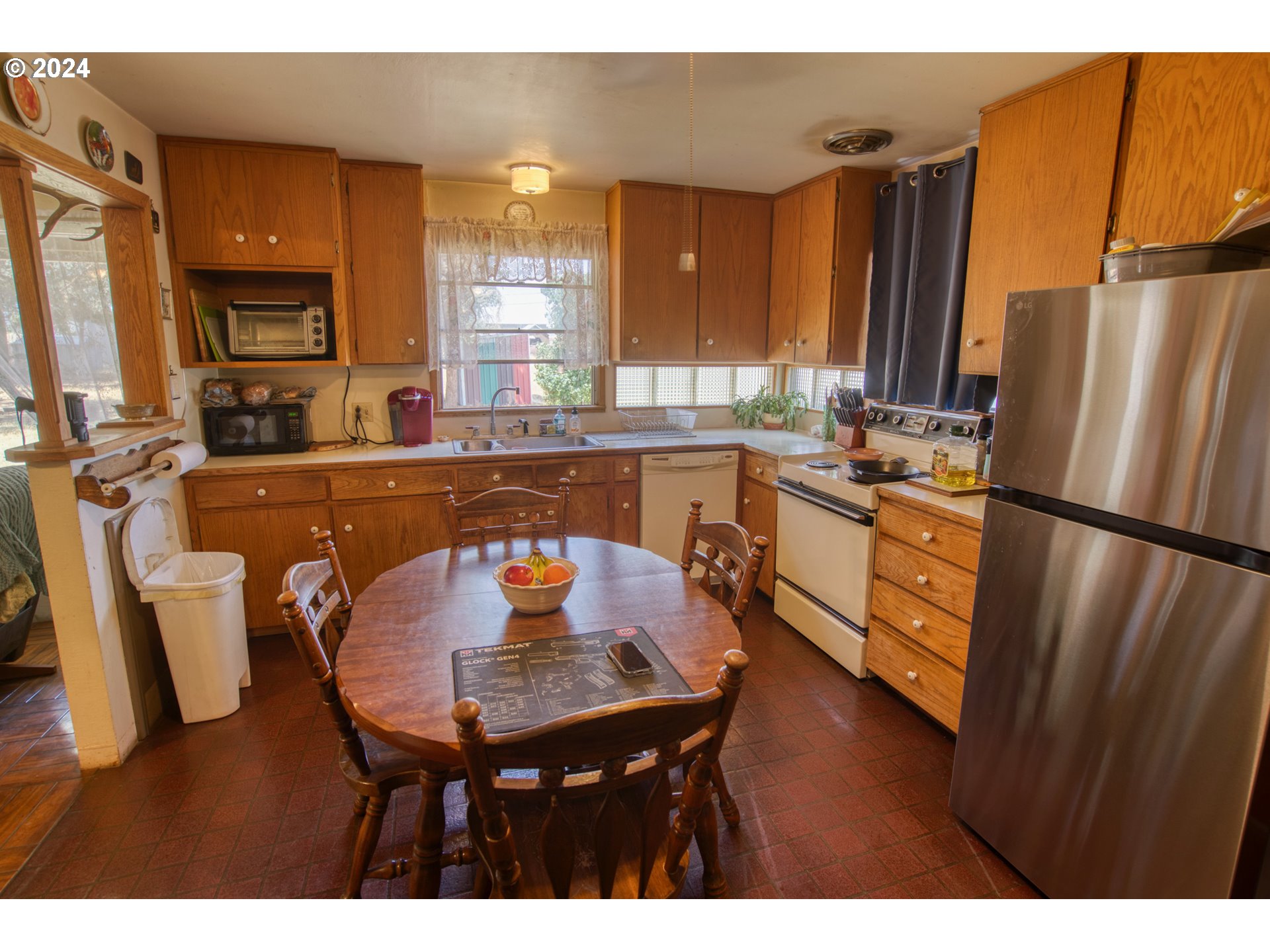 290 Holter RD