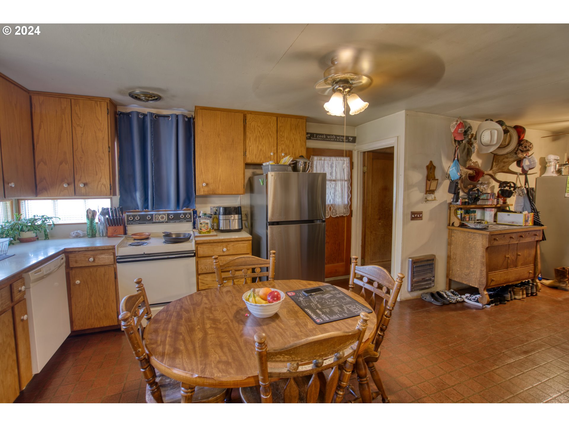 290 Holter RD
