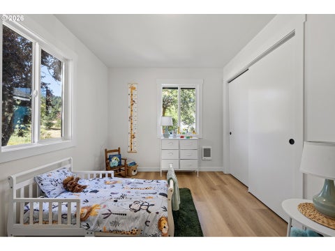 Tiny photo for 48433 Jasper Dr, Oakridge, OR 97463 (MLS # 501087488)