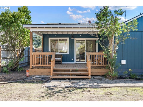 Tiny photo for 48433 Jasper Dr, Oakridge, OR 97463 (MLS # 501087488)