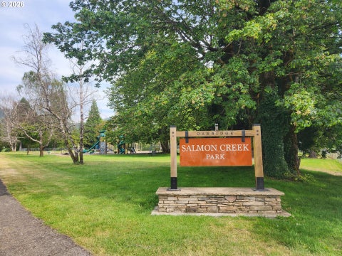 Tiny photo for 48433 Jasper Dr, Oakridge, OR 97463 (MLS # 501087488)