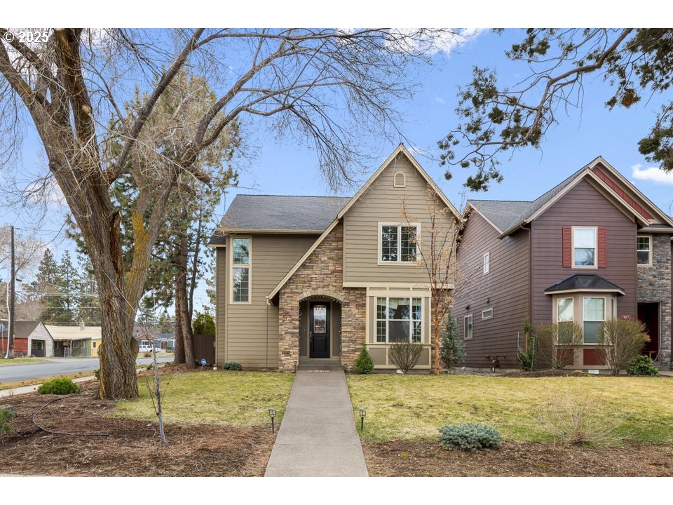 Photo 1 of 26 — 109 SW TAFT AVE, Bend, OR 97702