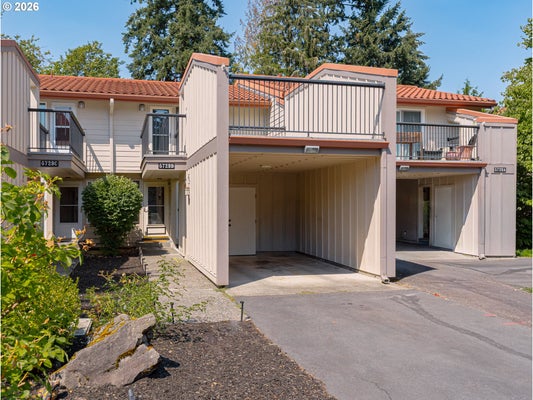 5729 NE HAZEL DELL AVE APT B, VANCOUVER, WA 98663 - Image a1deeda96d3d5e4842e4a75d7ae869ff/3540152067