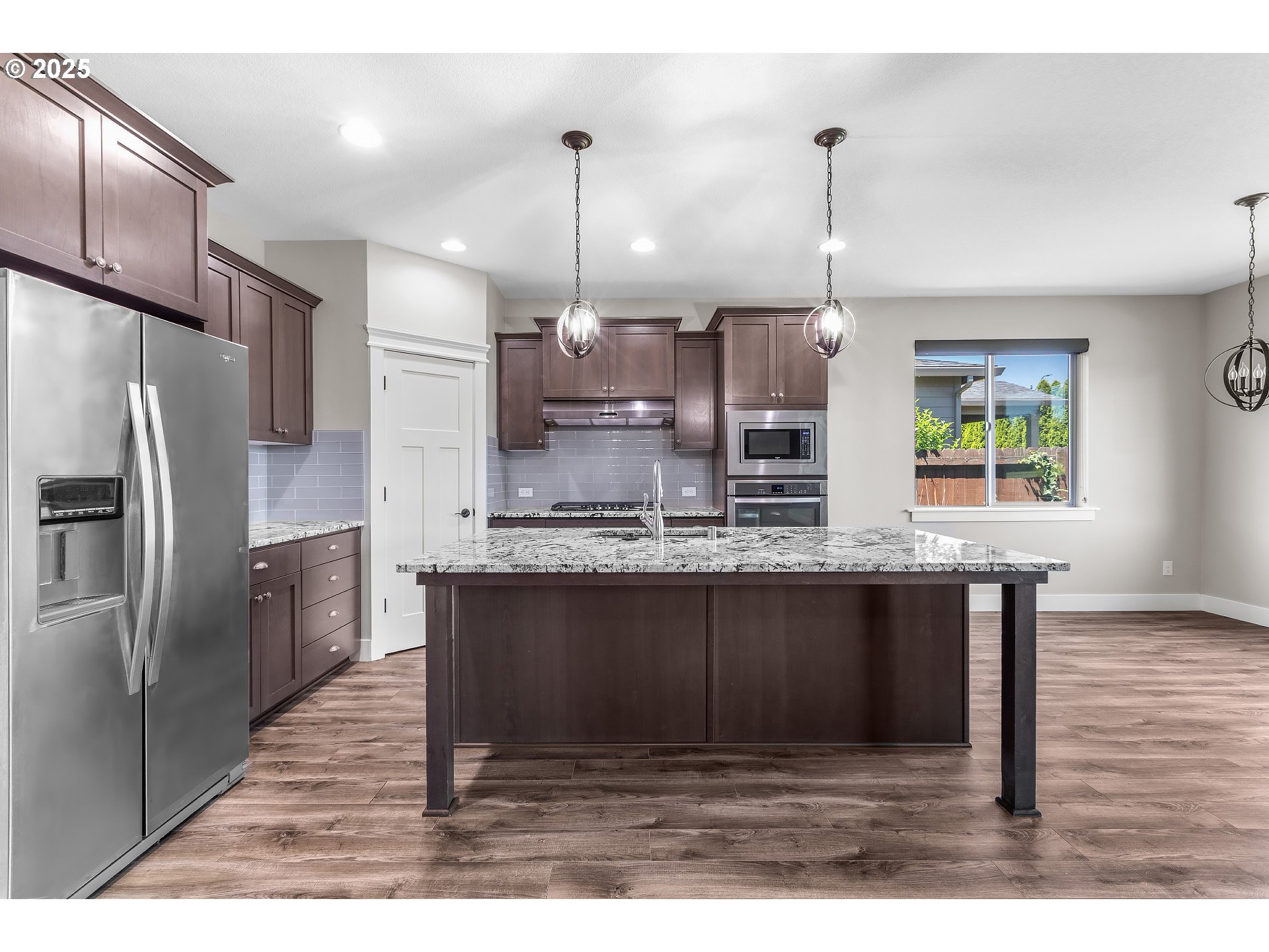 4538 N NOBLE LOOP