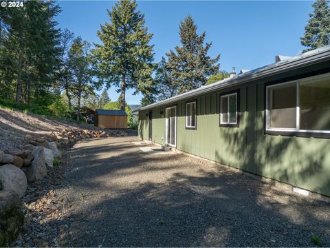 A home in Hood River