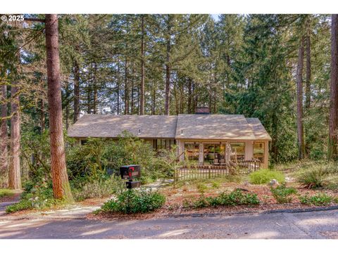 2592 HILLCREST CT West Linn OR 97068