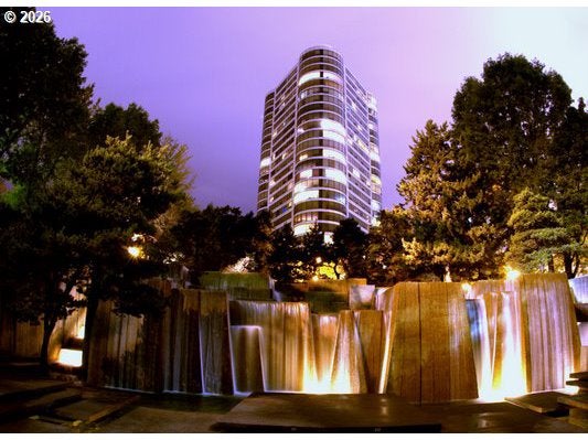 Photo 1 of 42 — 1500 SW 5TH AVE 703, Portland, OR 97201