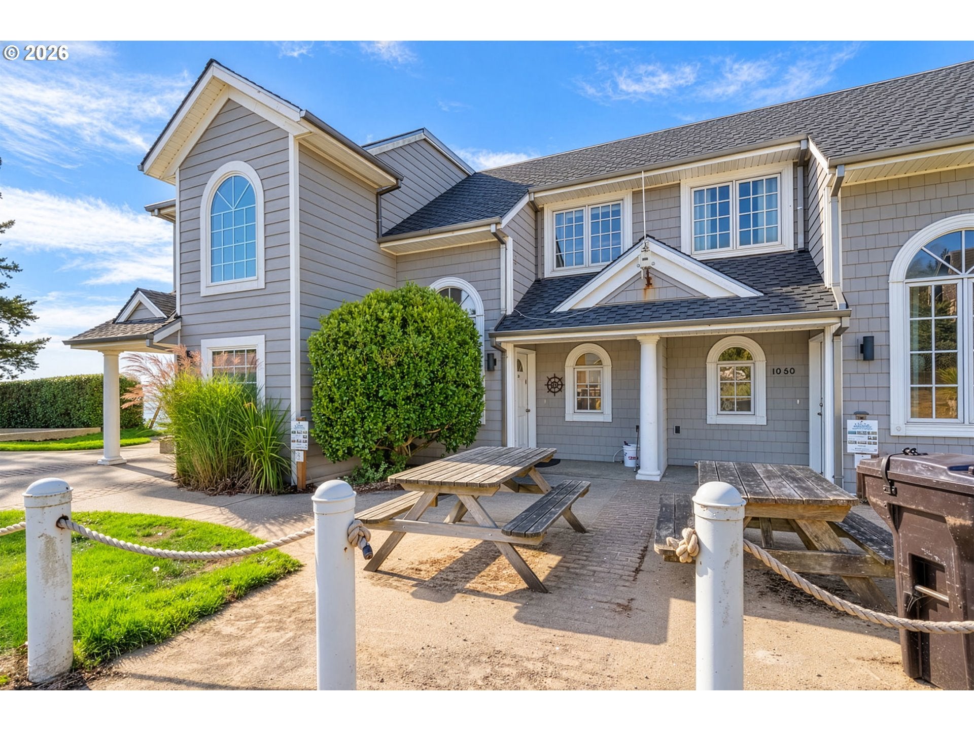 1070 1ST ST W