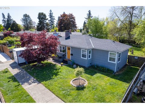 163 NE 8TH AVE Hillsboro OR 97124