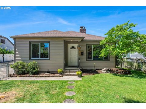 2185 LAUREL AVE Salem OR 97301