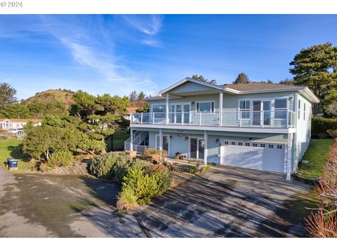 A home in Gold Beach