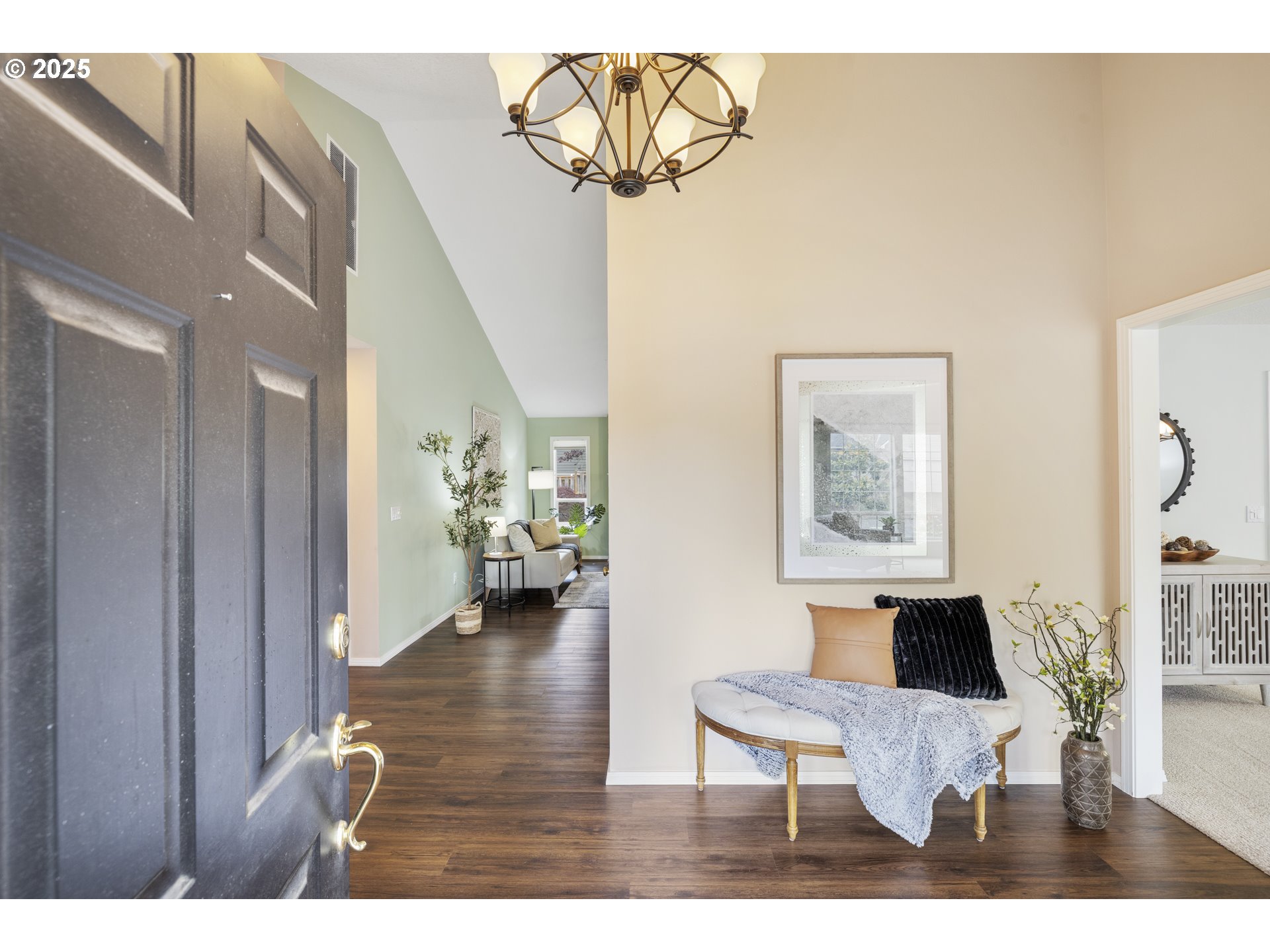 28519 SW CASCADE LOOP