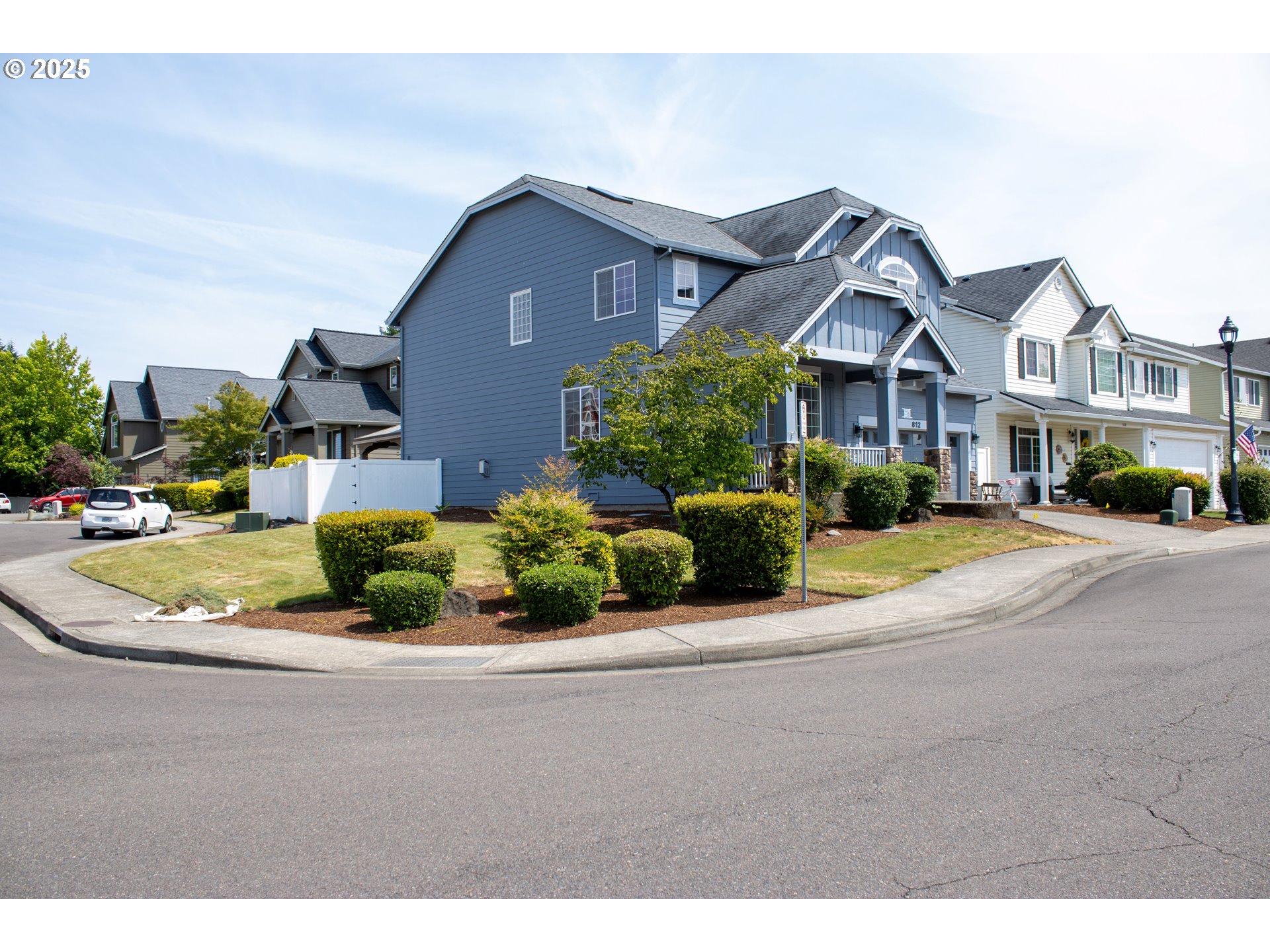 812 N 27TH AVE